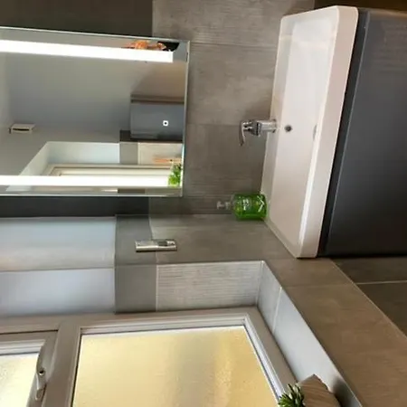 Custard Creams * 내어스버러