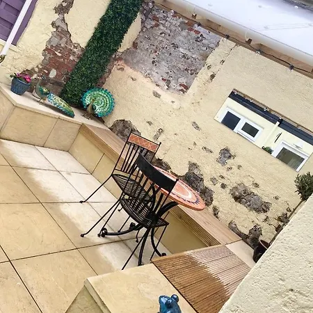 펜션 Custard Creams *