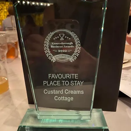 Custard Creams 펜션